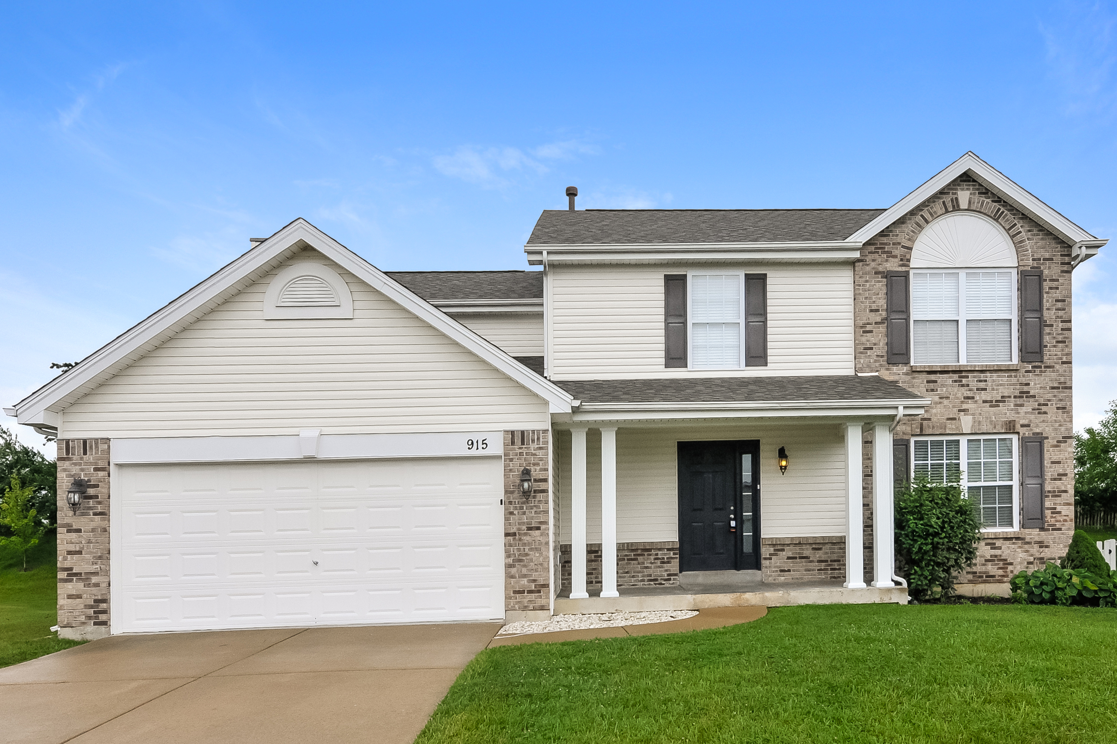915 STONE CROSSING DR WENTZVILLE, MO 63385